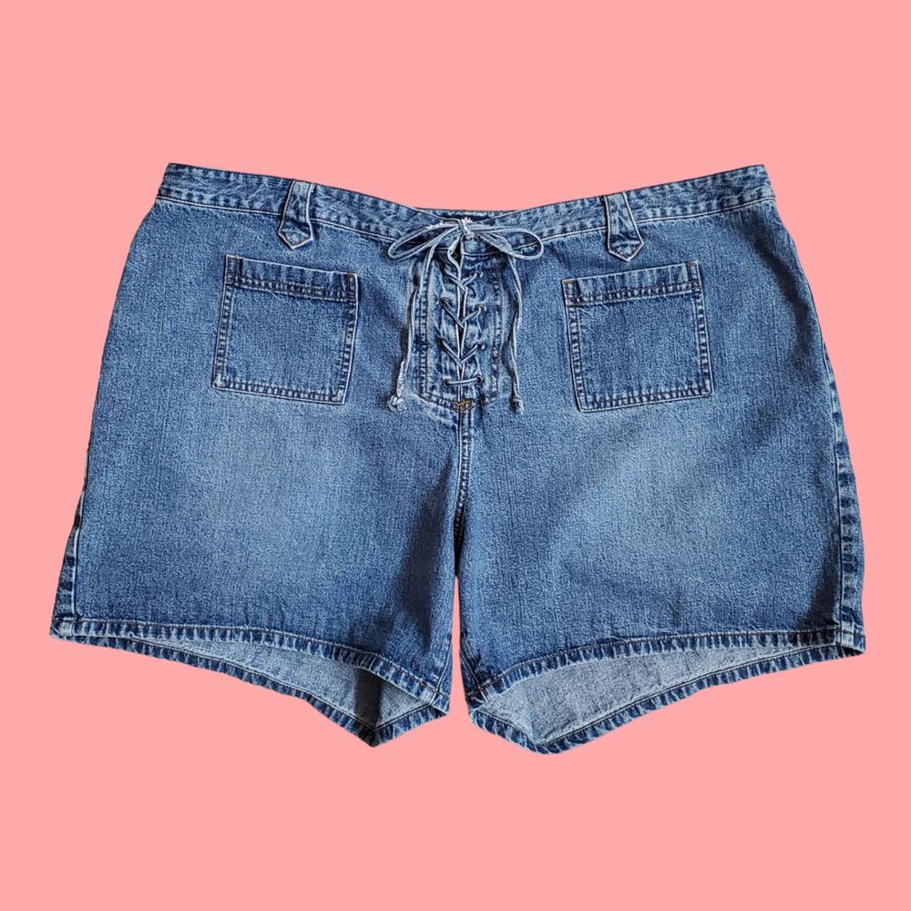 Vintage Y2K Venezia Plus Size Lace-Up Jean Shorts